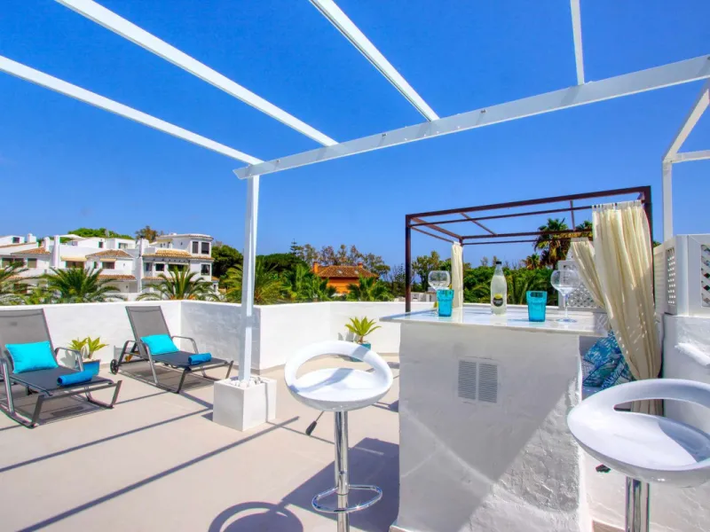 Great INvestment - return holiday rental 6%-7%  per year - 2 AMAZING BEACHFRONT  refurbished apartments earn directly income with existing bookings.  Situated on top of each other-  each 2 bedrooms 2 bathrooms- 2 new kitchen -2 new living dining area - al