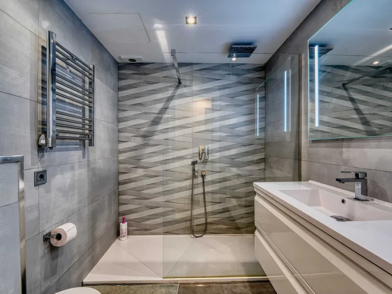 Great INvestment - return holiday rental 6%-7%  per year - 2 AMAZING BEACHFRONT  refurbished apartments earn directly income with existing bookings.  Situated on top of each other-  each 2 bedrooms 2 bathrooms- 2 new kitchen -2 new living dining area - al