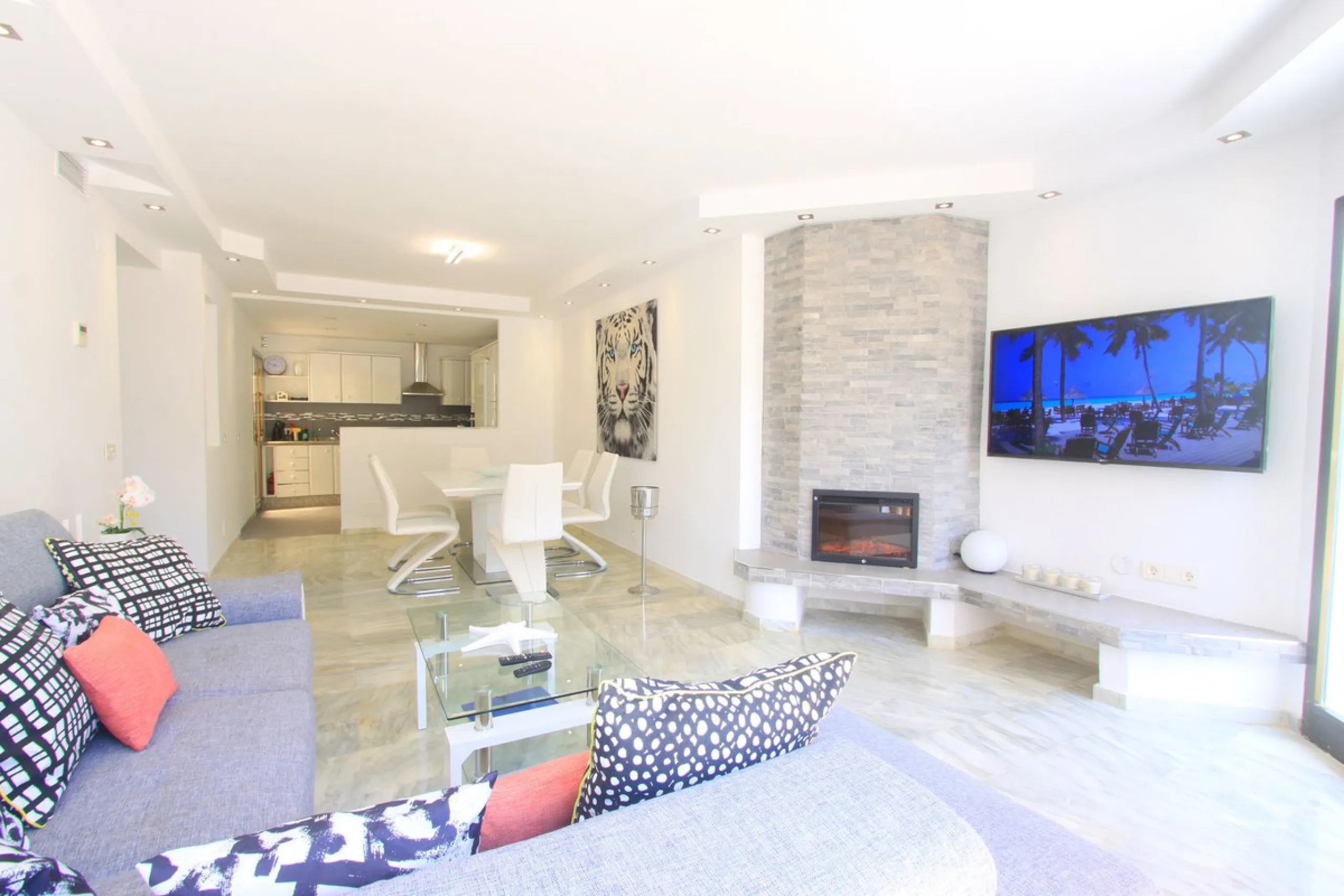 Great INvestment - return holiday rental 6%-7%  per year - 2 AMAZING BEACHFRONT  refurbished apartments earn directly income with existing bookings.  Situated on top of each other-  each 2 bedrooms 2 bathrooms- 2 new kitchen -2 new living dining area - al