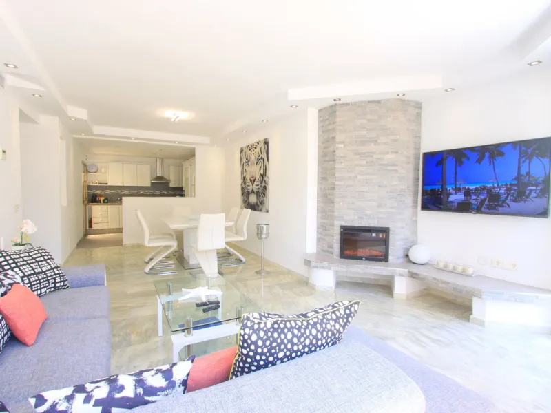 Great INvestment - return holiday rental 6%-7%  per year - 2 AMAZING BEACHFRONT  refurbished apartments earn directly income with existing bookings.  Situated on top of each other-  each 2 bedrooms 2 bathrooms- 2 new kitchen -2 new living dining area - al