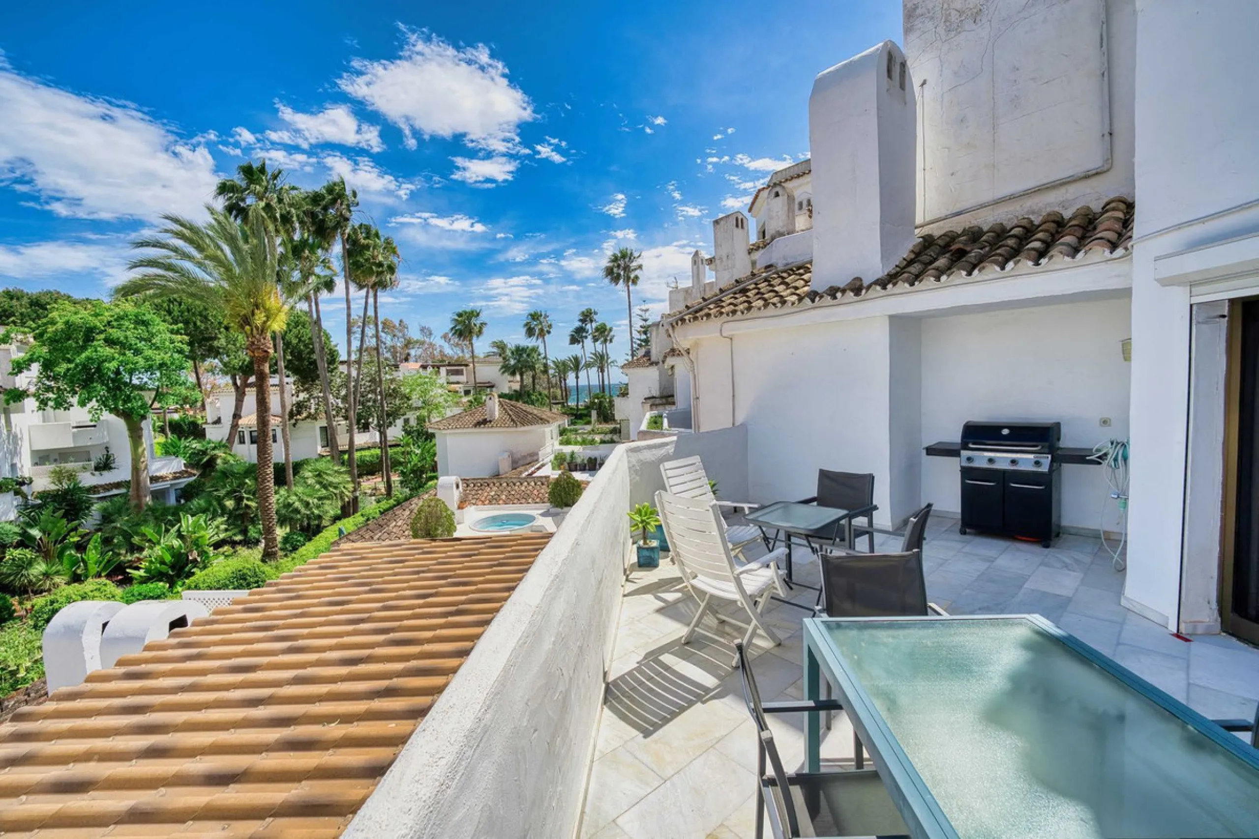 Great INvestment - return holiday rental 6%-7%  per year - 2 AMAZING BEACHFRONT  refurbished apartments earn directly income with existing bookings.  Situated on top of each other-  each 2 bedrooms 2 bathrooms- 2 new kitchen -2 new living dining area - al