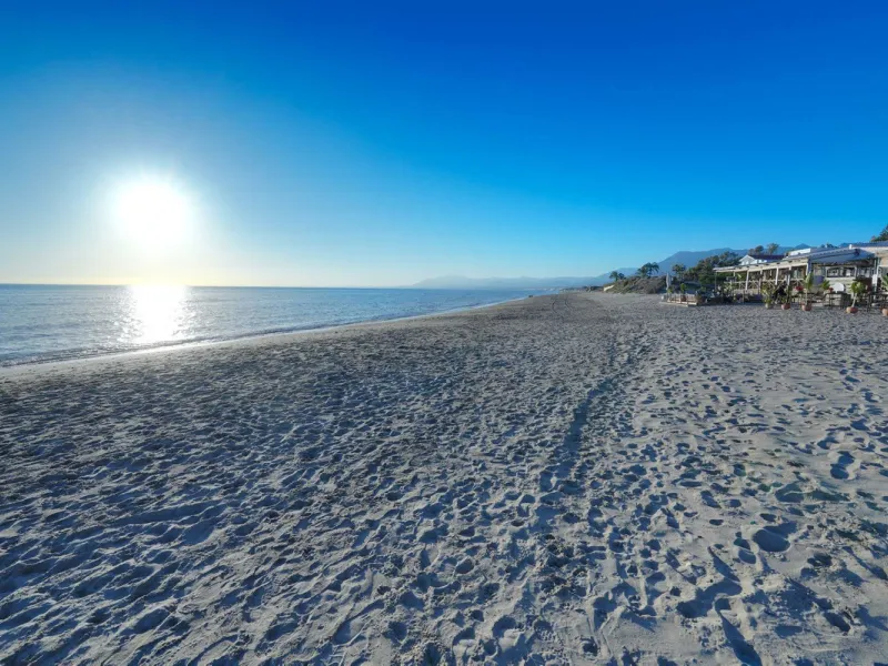 Great INvestment - return holiday rental 6%-7%  per year - 2 AMAZING BEACHFRONT  refurbished apartments earn directly income with existing bookings.  Situated on top of each other-  each 2 bedrooms 2 bathrooms- 2 new kitchen -2 new living dining area - al