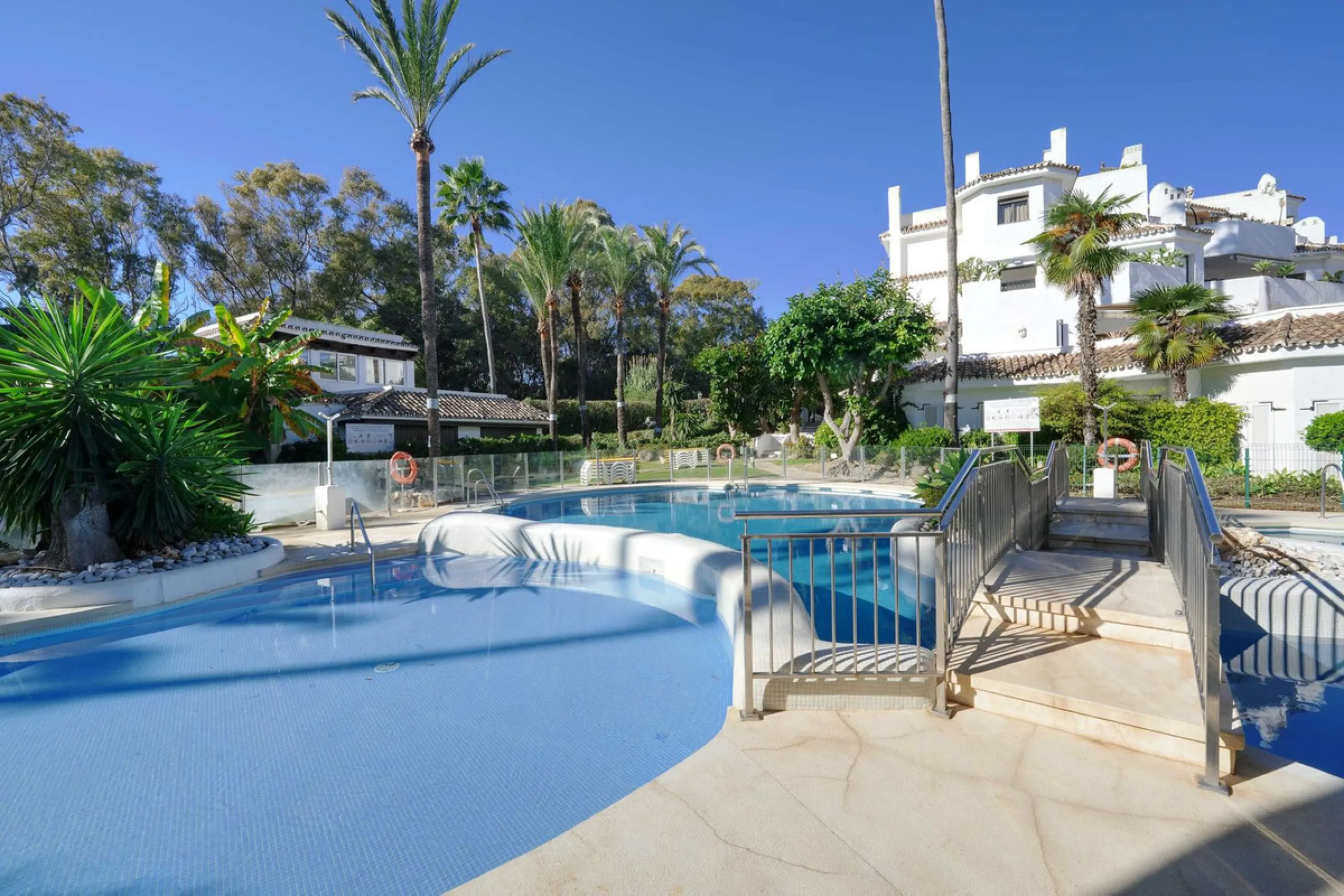 Great INvestment - return holiday rental 6%-7%  per year - 2 AMAZING BEACHFRONT  refurbished apartments earn directly income with existing bookings.  Situated on top of each other-  each 2 bedrooms 2 bathrooms- 2 new kitchen -2 new living dining area - al