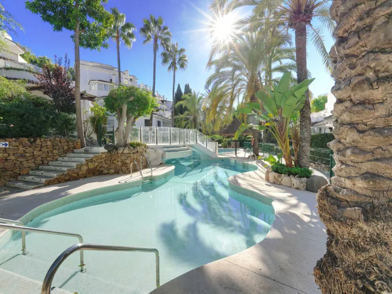 Great INvestment - return holiday rental 6%-7%  per year - 2 AMAZING BEACHFRONT  refurbished apartments earn directly income with existing bookings.  Situated on top of each other-  each 2 bedrooms 2 bathrooms- 2 new kitchen -2 new living dining area - al
