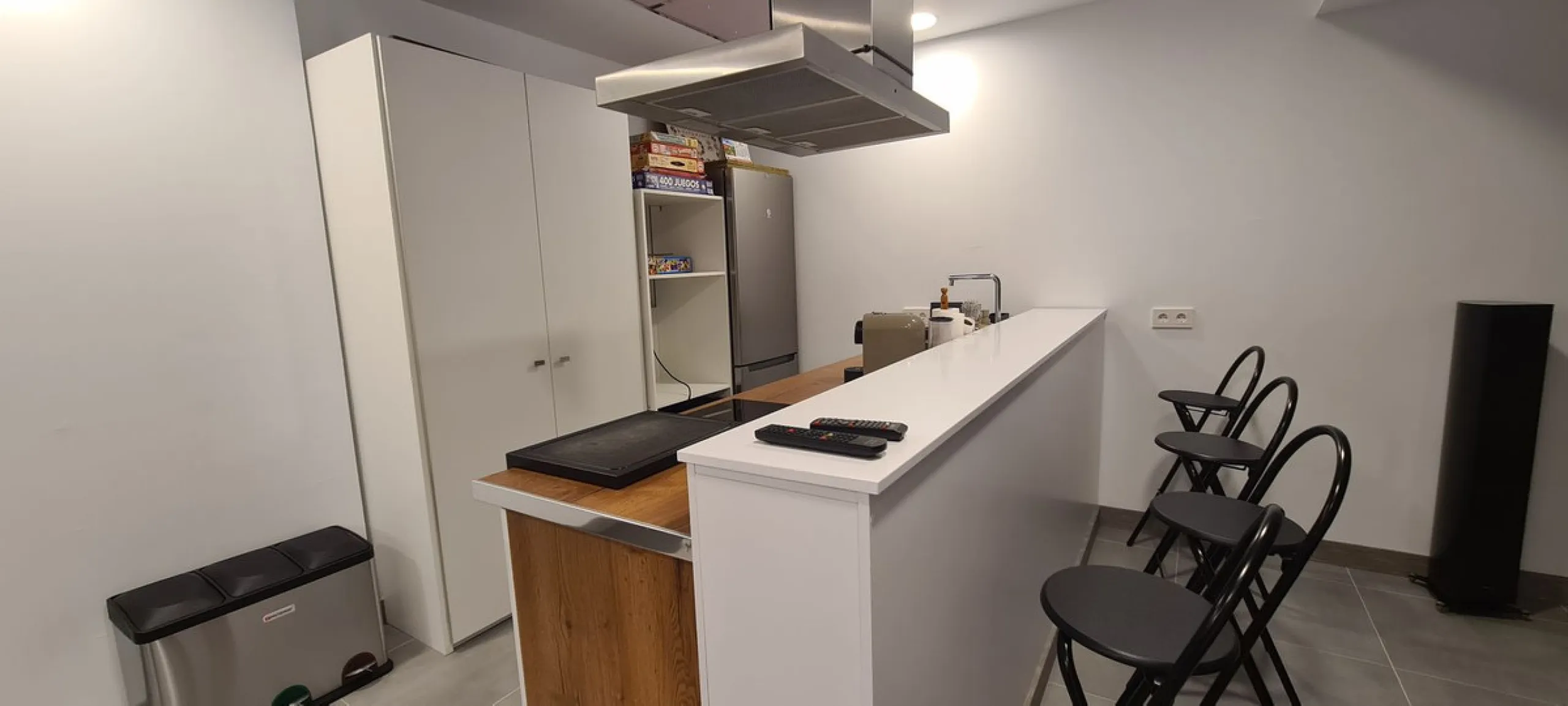 House - Detached Villa в продаже в Mijas, Málaga. В доме 3 спален и 3 ванных комнат. Площадь дома 477 м². Площадь участка 1050 м²