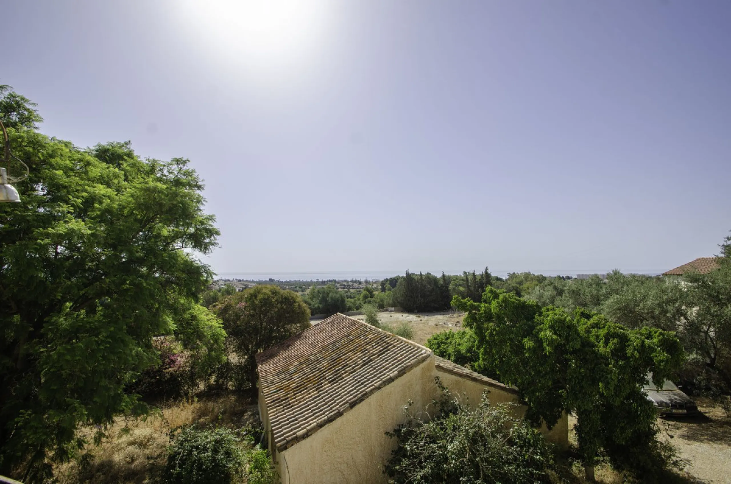 "Finca El Coronel", with an area of ​​64,735 m2, is located