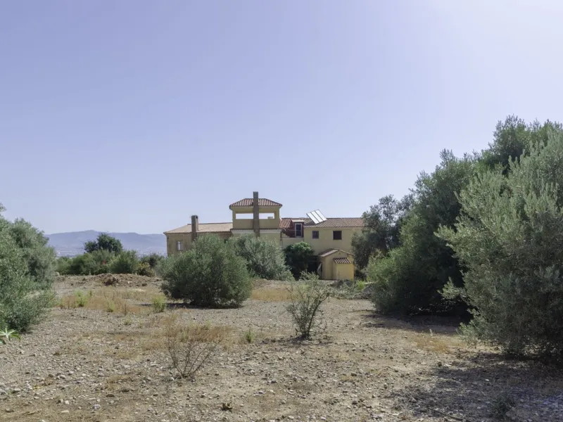 "Finca El Coronel", with an area of ​​64,735 m2, is located