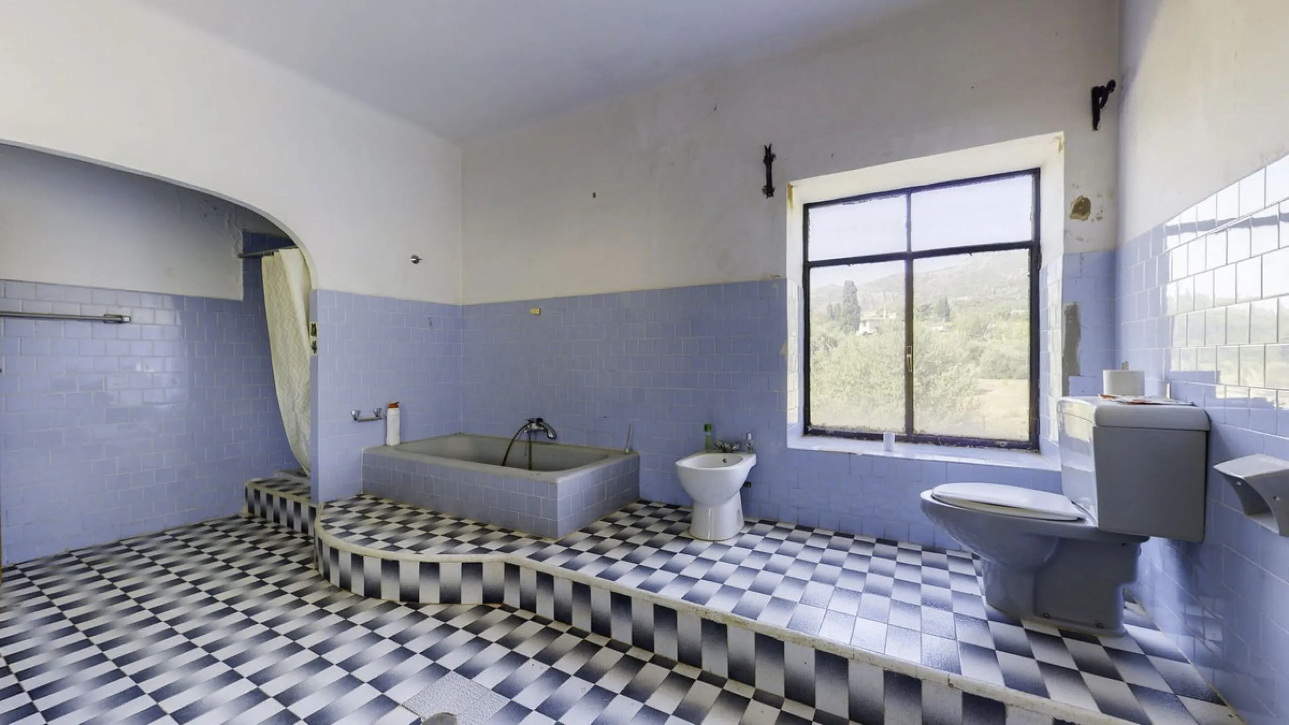 "Finca El Coronel", with an area of ​​64,735 m2, is located
