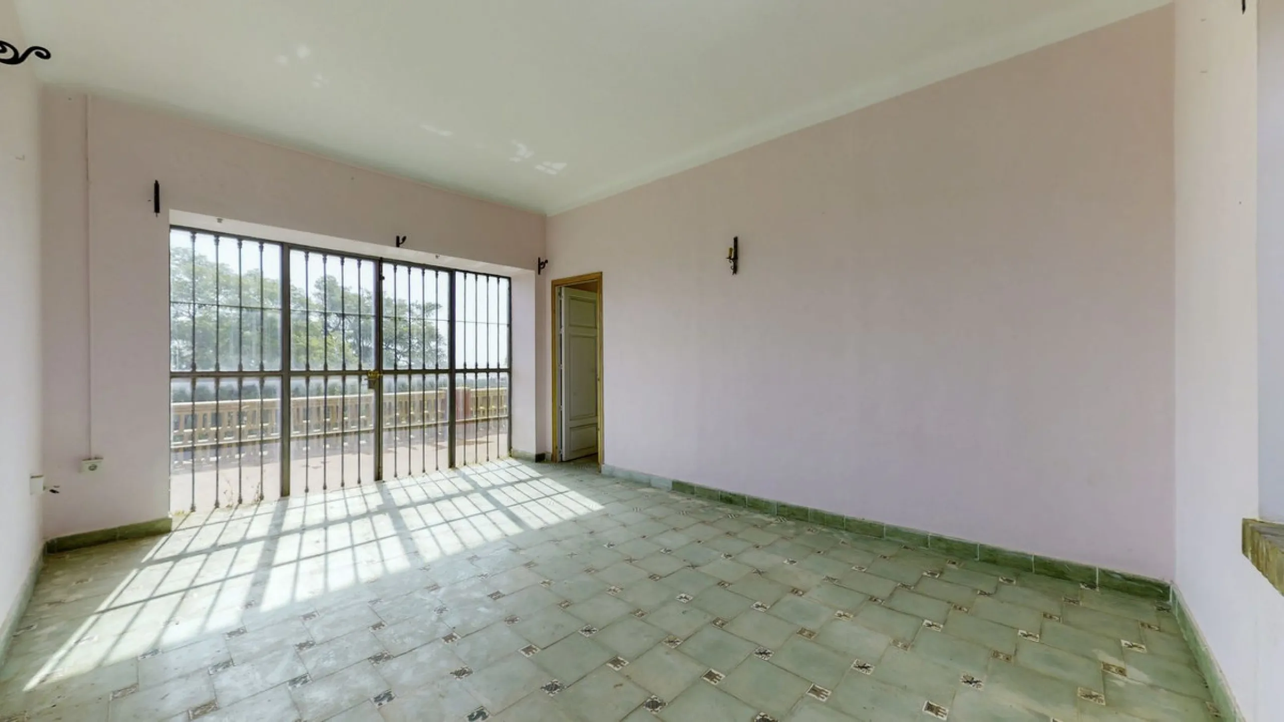 "Finca El Coronel", with an area of ​​64,735 m2, is located