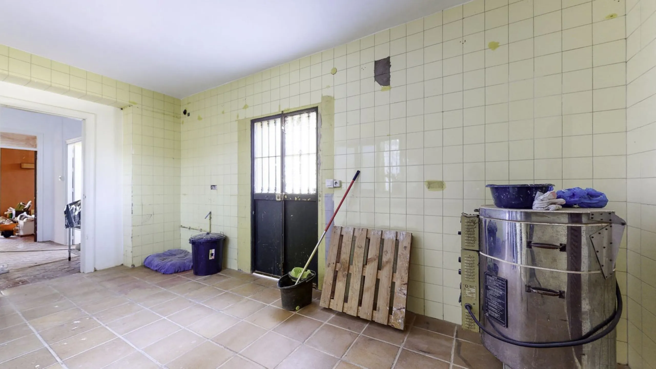 "Finca El Coronel", with an area of ​​64,735 m2, is located