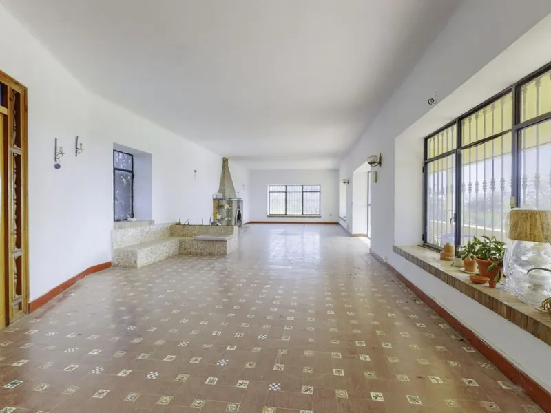 "Finca El Coronel", with an area of ​​64,735 m2, is located