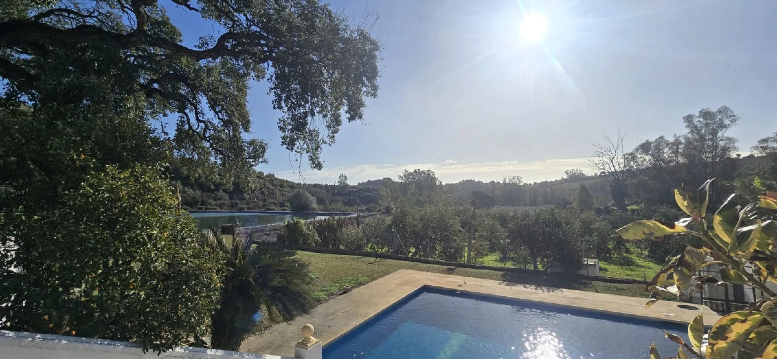Large farm for sale in Mijas Costa 20 minutes from Marbella and 10 minutes from the center of Fuengirola.