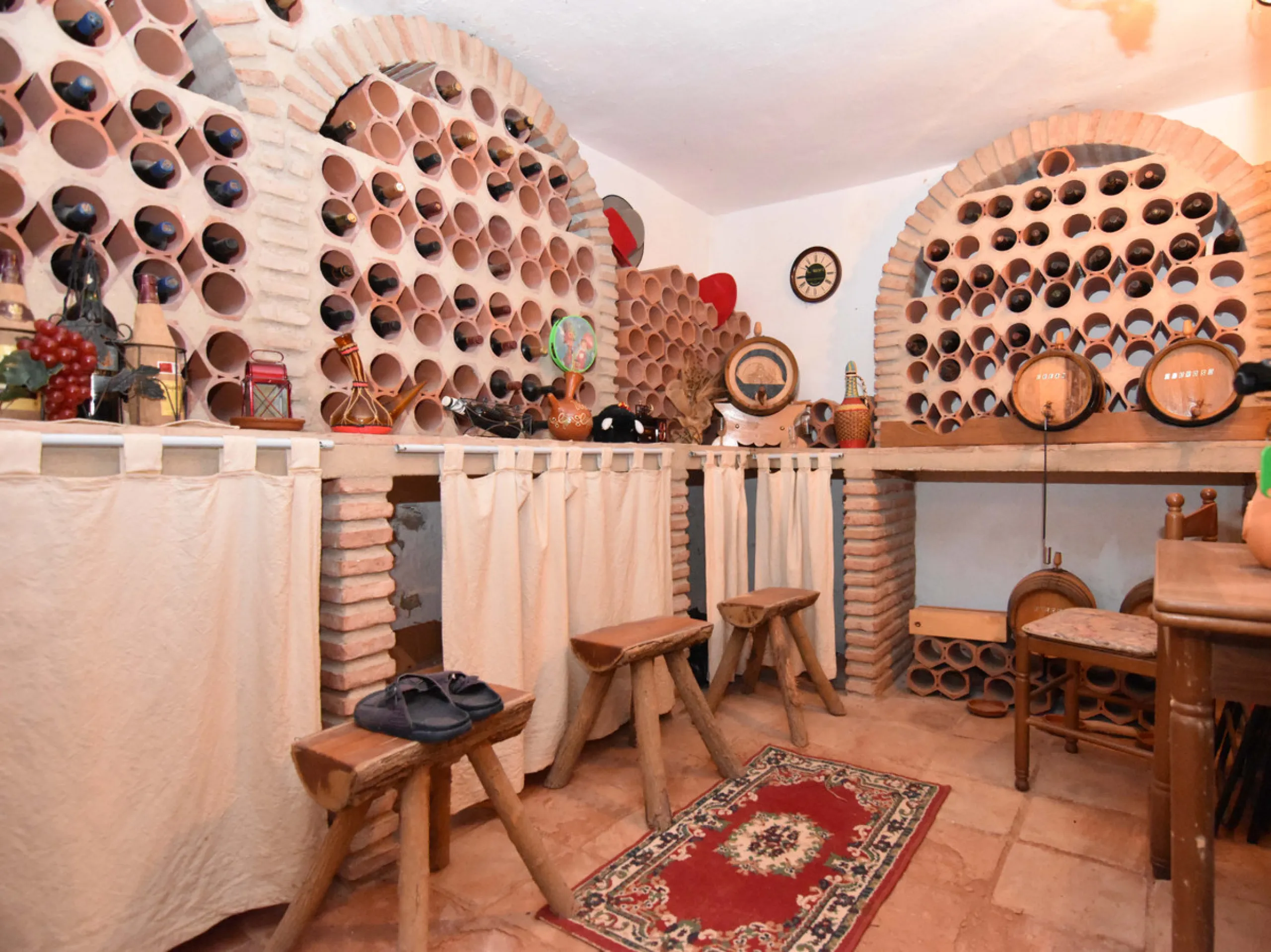 Large farm for sale in Mijas Costa 20 minutes from Marbella and 10 minutes from the center of Fuengirola.