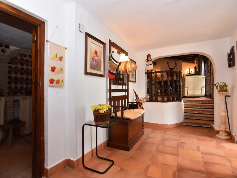 Large farm for sale in Mijas Costa 20 minutes from Marbella and 10 minutes from the center of Fuengirola.