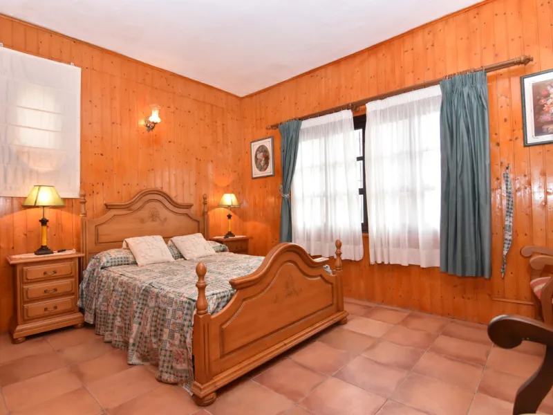 Large farm for sale in Mijas Costa 20 minutes from Marbella and 10 minutes from the center of Fuengirola.