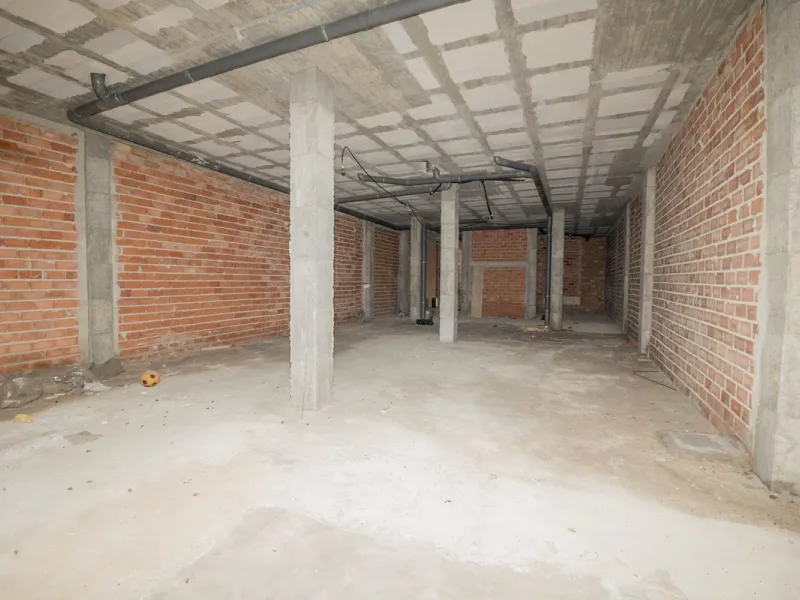 Commercial Premises, Fuengirola, Costa del Sol.