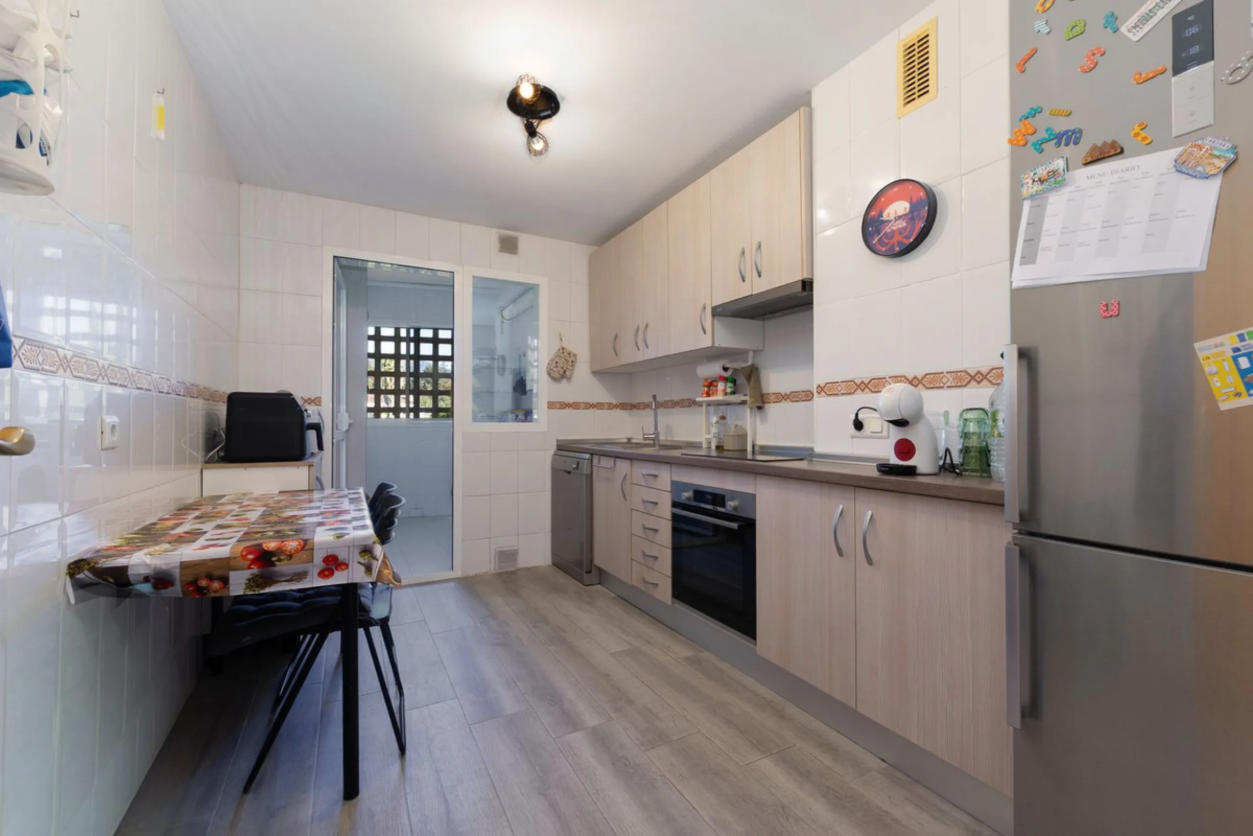 Apartment - Middle Floor Apartment в продаже в Mijas, Málaga. В доме 3 спален и 2 ванных комнат. Площадь дома 138 м²