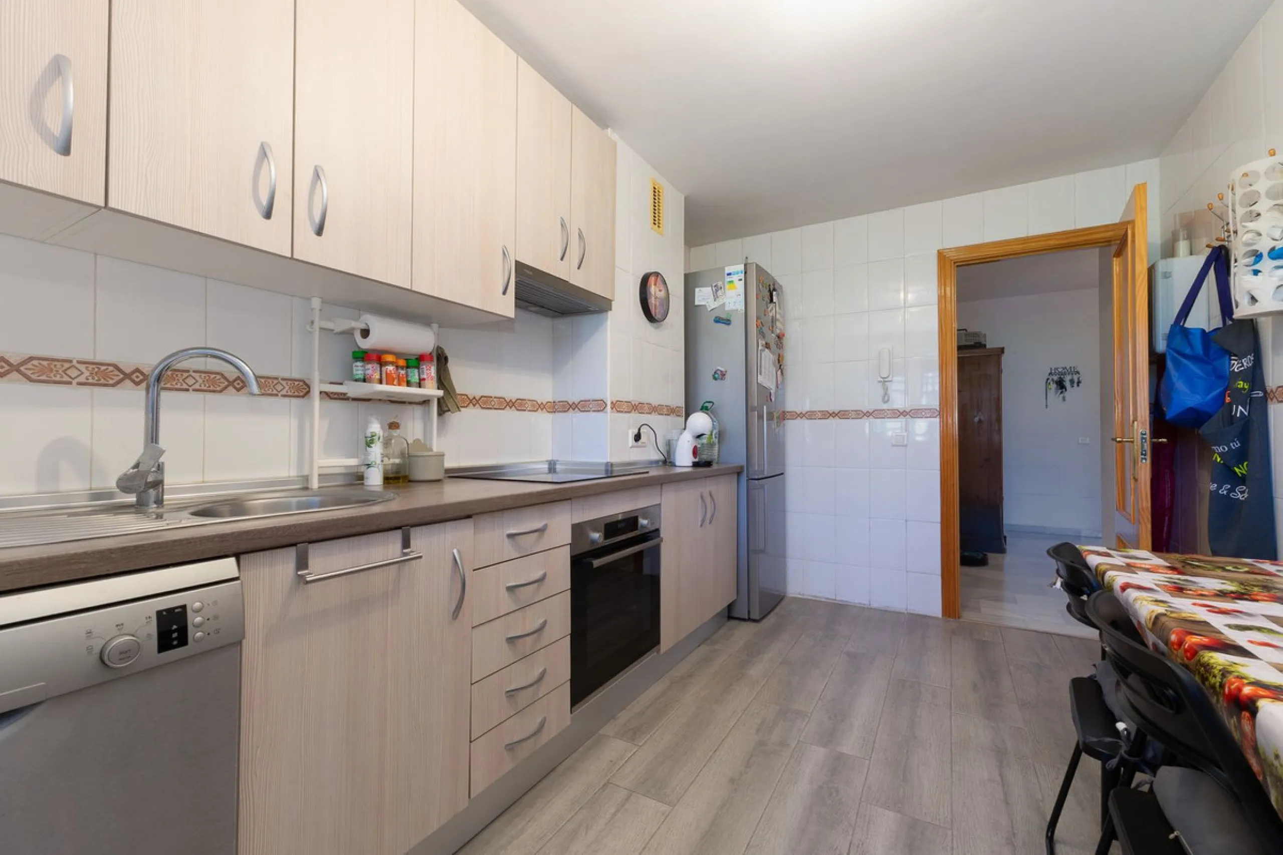 Apartment - Middle Floor Apartment в продаже в Mijas, Málaga. В доме 3 спален и 2 ванных комнат. Площадь дома 138 м²