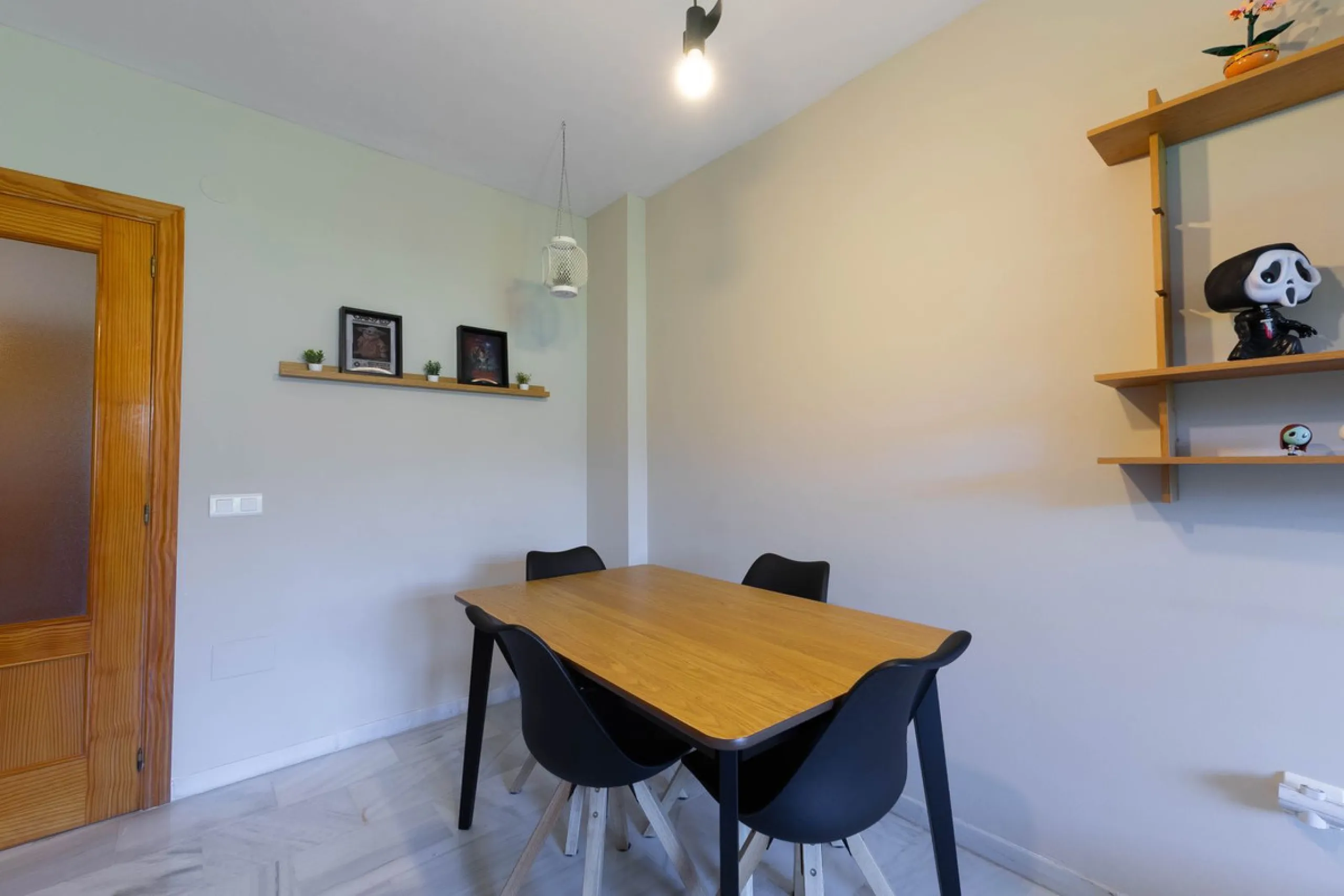Apartment - Middle Floor Apartment в продаже в Mijas, Málaga. В доме 3 спален и 2 ванных комнат. Площадь дома 138 м²