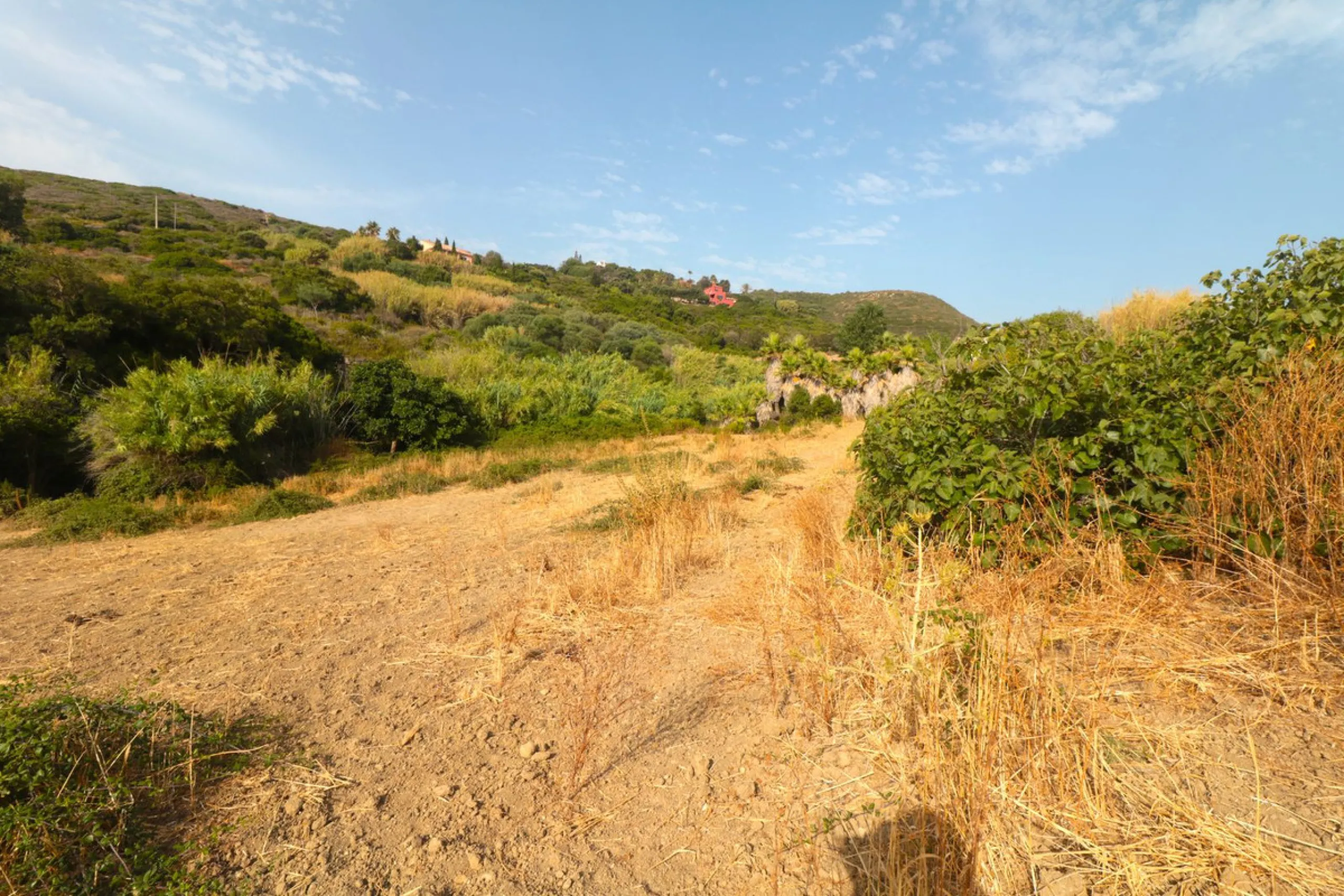For sale Finca with house and 35664 m2 incredible with fantastic sea and mountain views!!!!
