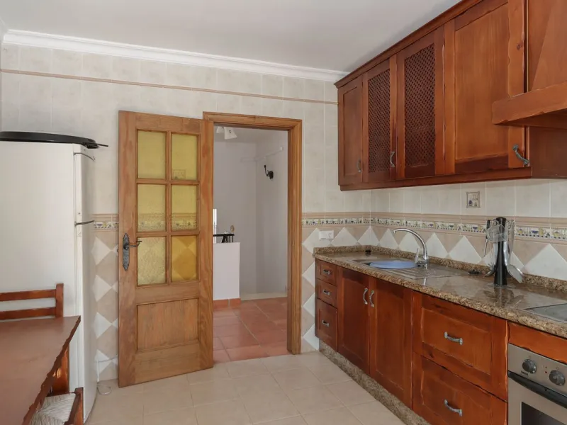 Charming country finca surrounded by usable land