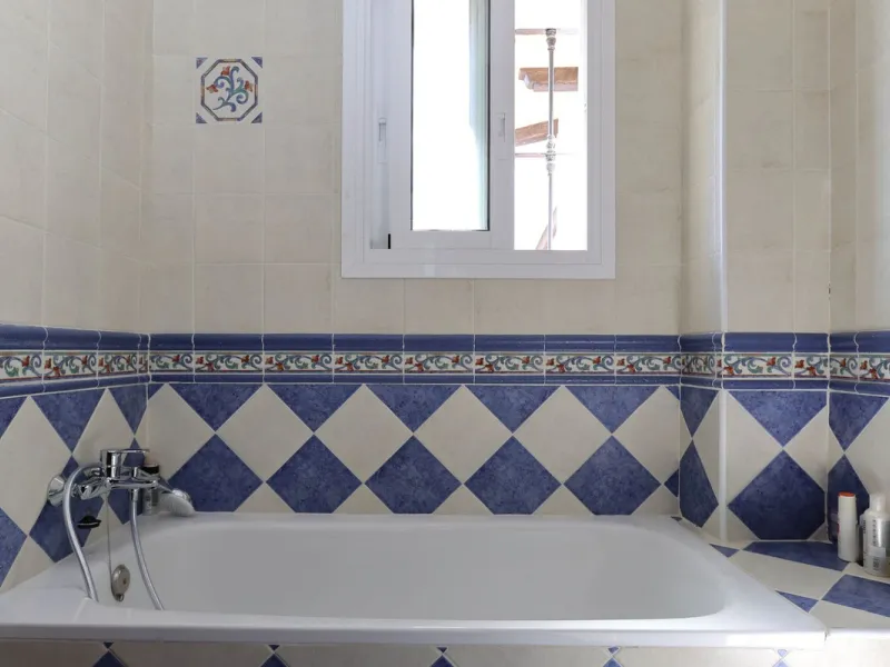 Charming country finca surrounded by usable land