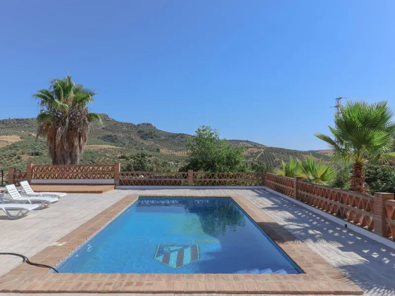 Charming country finca surrounded by usable land