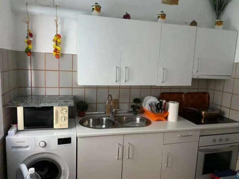 Middle Floor Apartment, Estepona, Costa del Sol.