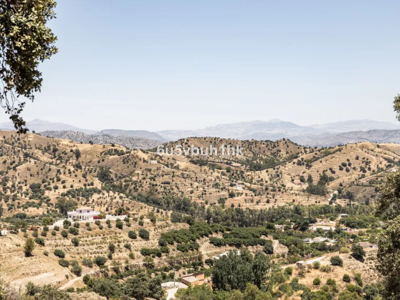 Plot - Land в продаже в Coín, Málaga. Площадь участка 79953 м²