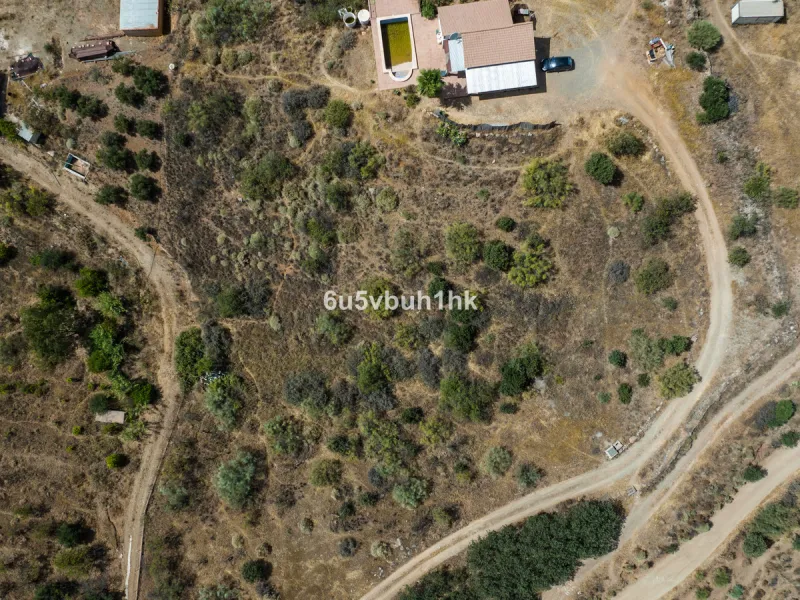 Plot - Land в продаже в Coín, Málaga. Площадь участка 79953 м²