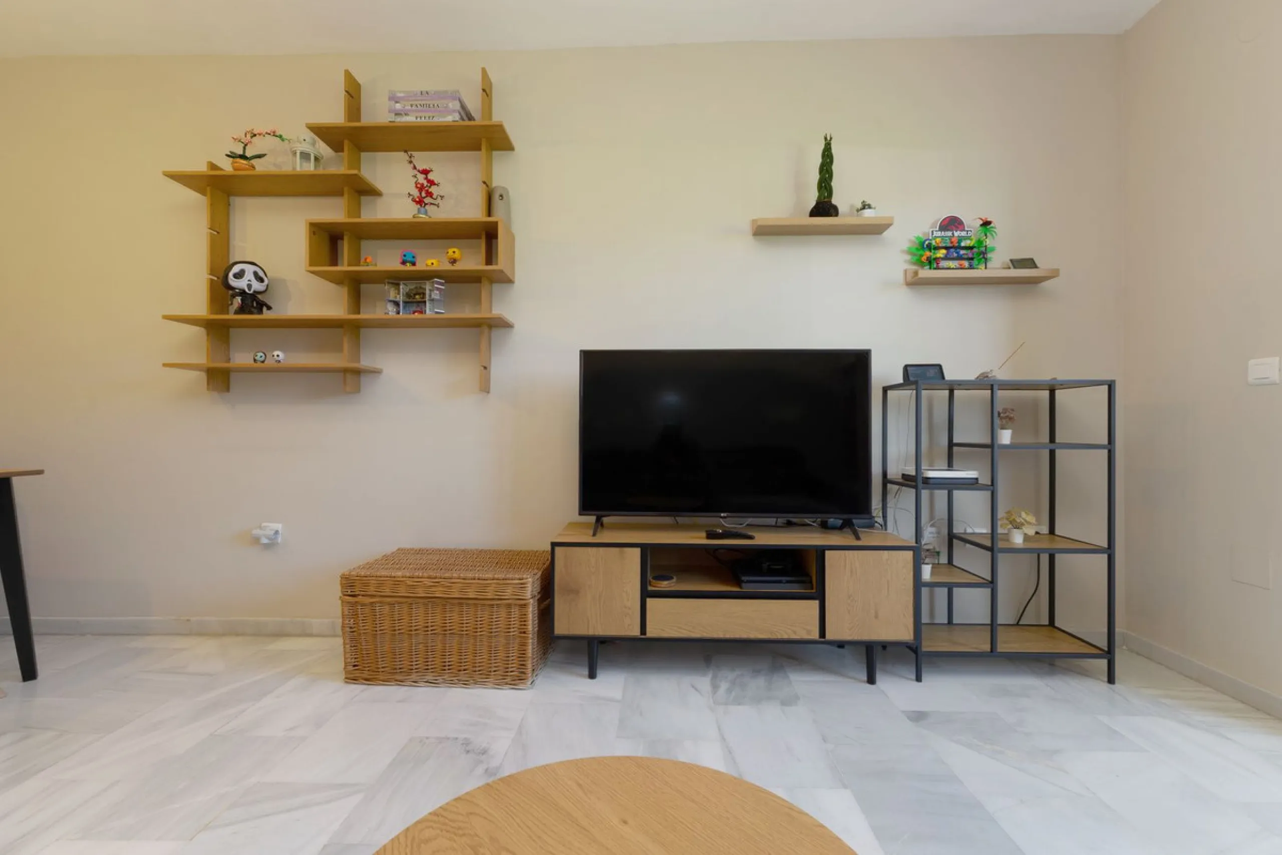 Apartment - Middle Floor Apartment в продаже в Mijas, Málaga. В доме 3 спален и 2 ванных комнат. Площадь дома 138 м²