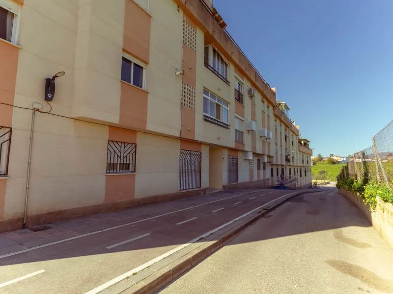 Apartment - Middle Floor Apartment в продаже в Mijas, Málaga. В доме 3 спален и 2 ванных комнат. Площадь дома 138 м²