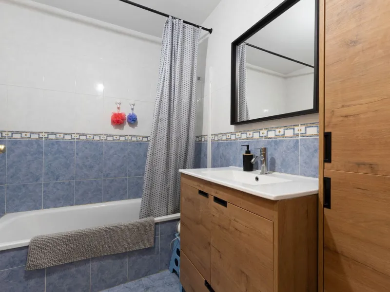 Apartment - Middle Floor Apartment в продаже в Mijas, Málaga. В доме 3 спален и 2 ванных комнат. Площадь дома 138 м²