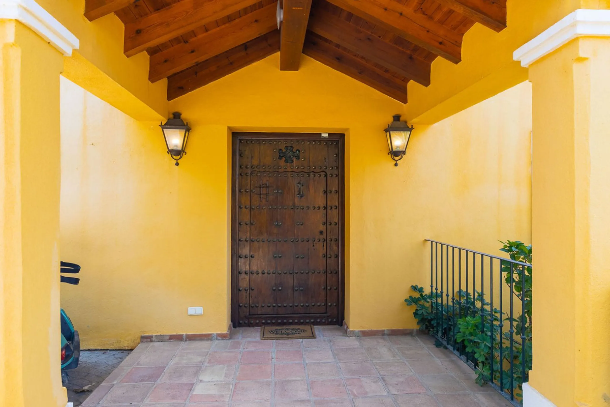 Escape to pure serenity with this exclusive, detached luxury villa—a remarkable 5-bedroom, 5-bathroom retreat complete with a private pool and breathtaking mountain and sea views. Perfectly positioned in the enchanting Montemayor Valley, within the pictur