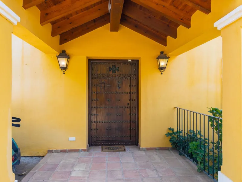 Escape to pure serenity with this exclusive, detached luxury villa—a remarkable 5-bedroom, 5-bathroom retreat complete with a private pool and breathtaking mountain and sea views. Perfectly positioned in the enchanting Montemayor Valley, within the pictur