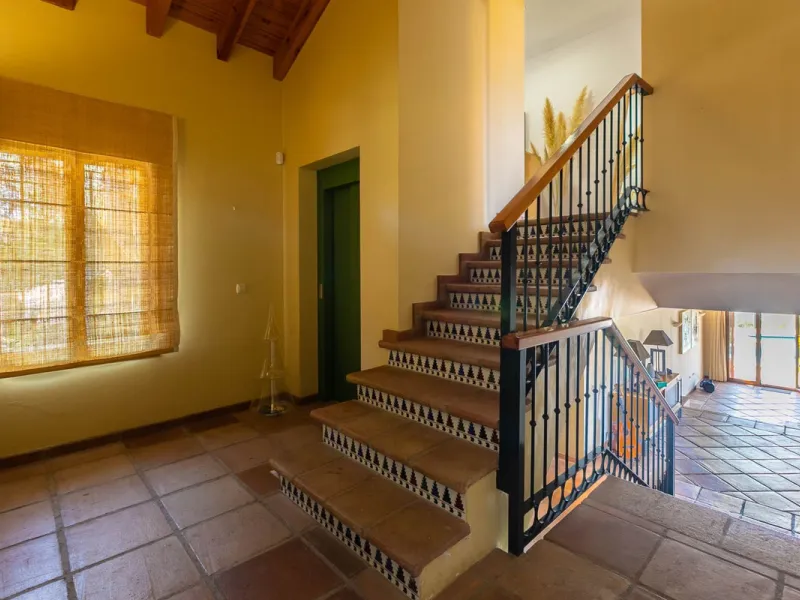 Escape to pure serenity with this exclusive, detached luxury villa—a remarkable 5-bedroom, 5-bathroom retreat complete with a private pool and breathtaking mountain and sea views. Perfectly positioned in the enchanting Montemayor Valley, within the pictur