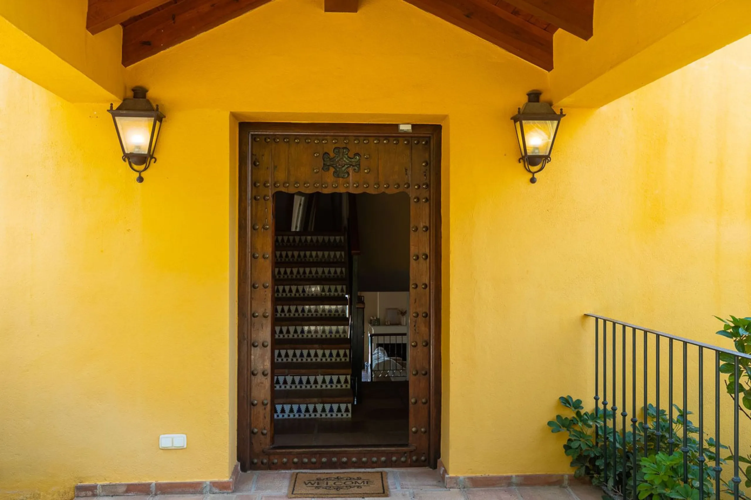 Escape to pure serenity with this exclusive, detached luxury villa—a remarkable 5-bedroom, 5-bathroom retreat complete with a private pool and breathtaking mountain and sea views. Perfectly positioned in the enchanting Montemayor Valley, within the pictur