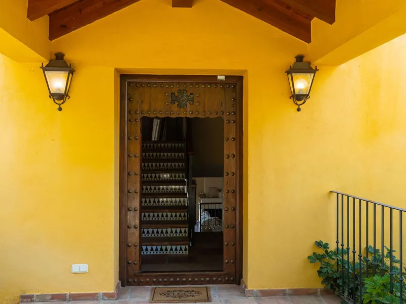 Escape to pure serenity with this exclusive, detached luxury villa—a remarkable 5-bedroom, 5-bathroom retreat complete with a private pool and breathtaking mountain and sea views. Perfectly positioned in the enchanting Montemayor Valley, within the pictur