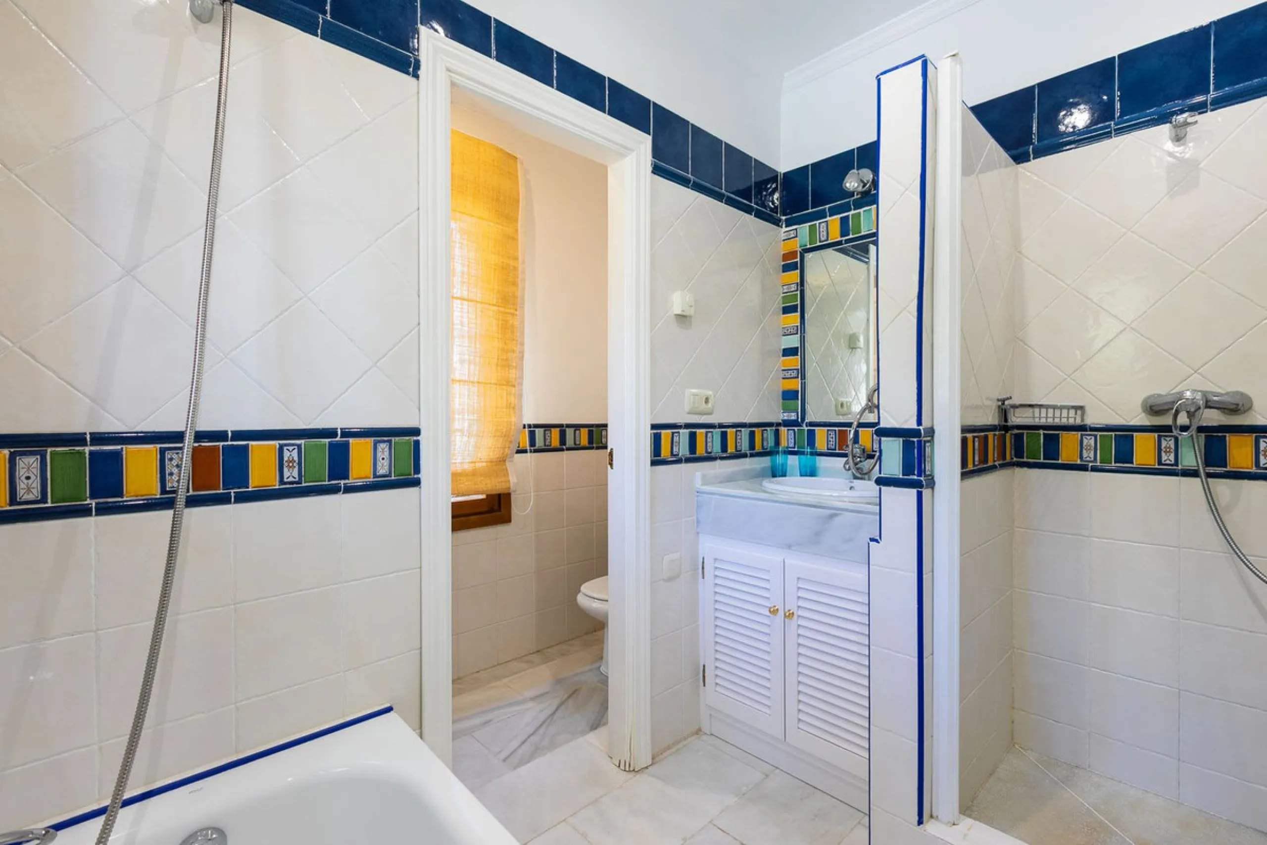 Escape to pure serenity with this exclusive, detached luxury villa—a remarkable 5-bedroom, 5-bathroom retreat complete with a private pool and breathtaking mountain and sea views. Perfectly positioned in the enchanting Montemayor Valley, within the pictur