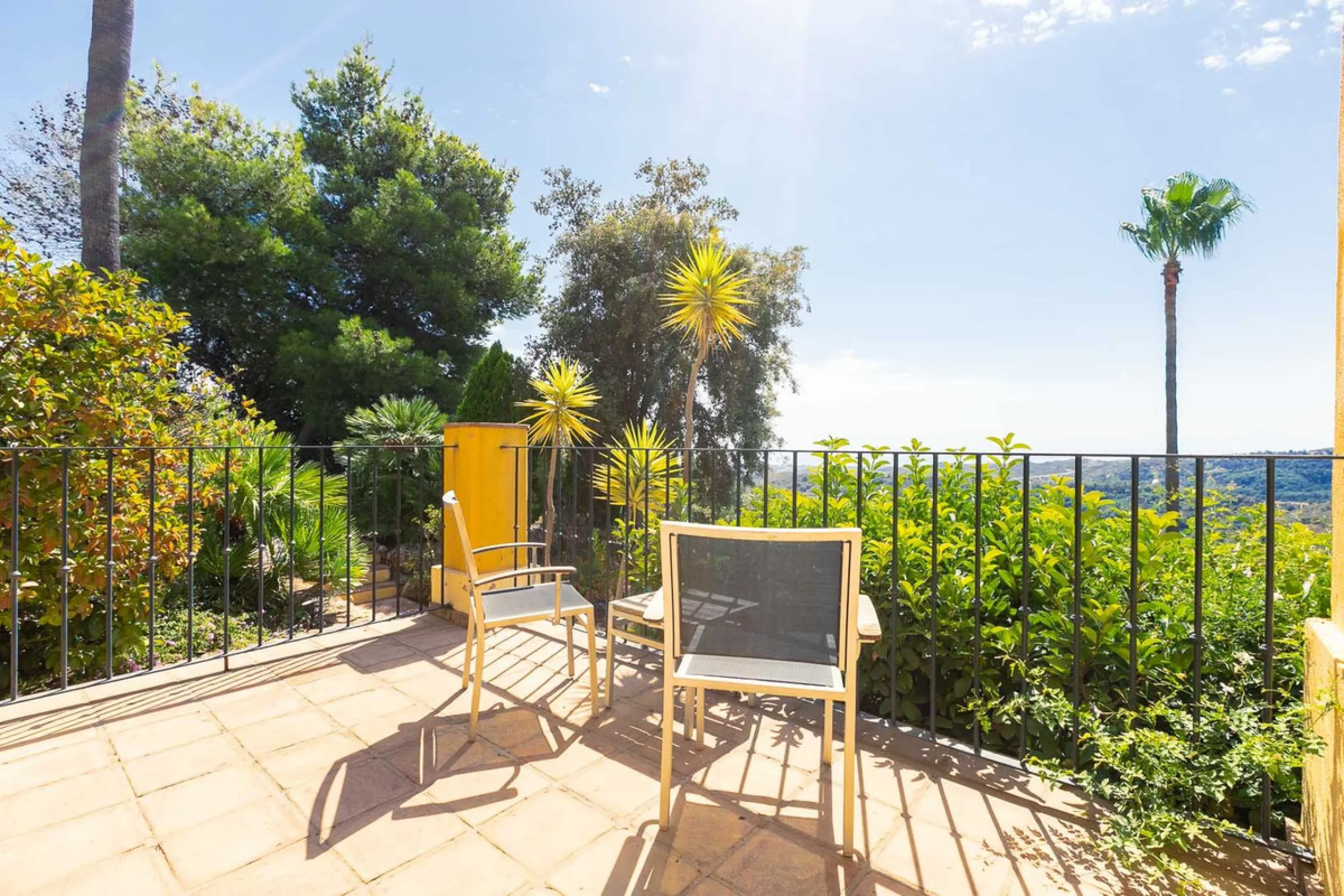 Escape to pure serenity with this exclusive, detached luxury villa—a remarkable 5-bedroom, 5-bathroom retreat complete with a private pool and breathtaking mountain and sea views. Perfectly positioned in the enchanting Montemayor Valley, within the pictur