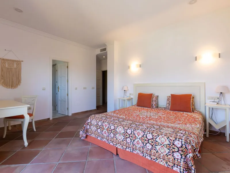 Escape to pure serenity with this exclusive, detached luxury villa—a remarkable 5-bedroom, 5-bathroom retreat complete with a private pool and breathtaking mountain and sea views. Perfectly positioned in the enchanting Montemayor Valley, within the pictur