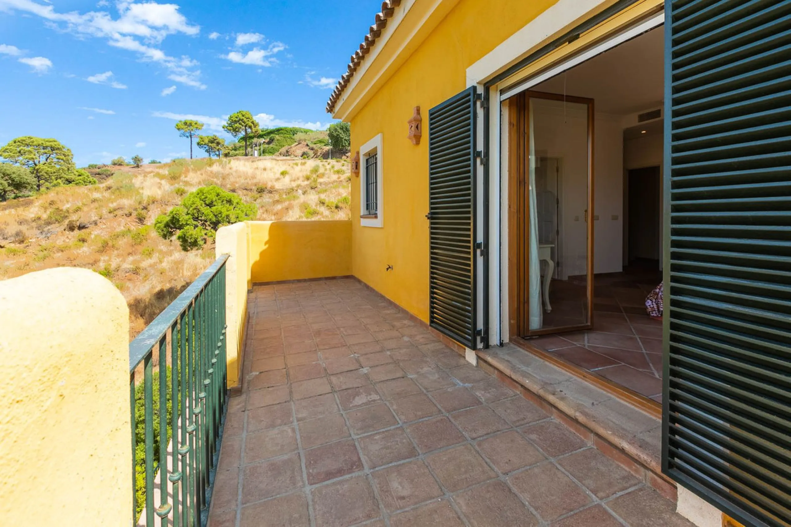 Escape to pure serenity with this exclusive, detached luxury villa—a remarkable 5-bedroom, 5-bathroom retreat complete with a private pool and breathtaking mountain and sea views. Perfectly positioned in the enchanting Montemayor Valley, within the pictur