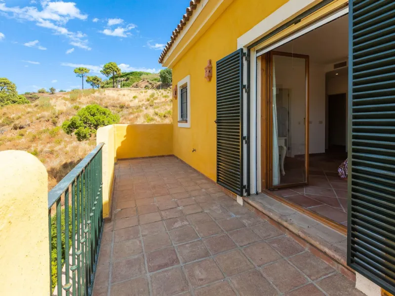 Escape to pure serenity with this exclusive, detached luxury villa—a remarkable 5-bedroom, 5-bathroom retreat complete with a private pool and breathtaking mountain and sea views. Perfectly positioned in the enchanting Montemayor Valley, within the pictur