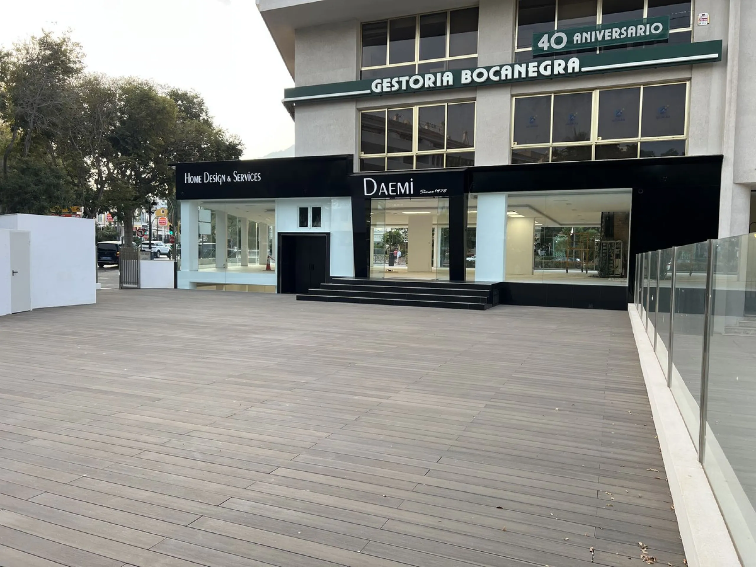 ONE OF A KIND COMMERCIAL PROPERTY INVESTOR OPPORTUNITY IN MARBELLA CITY CENTER