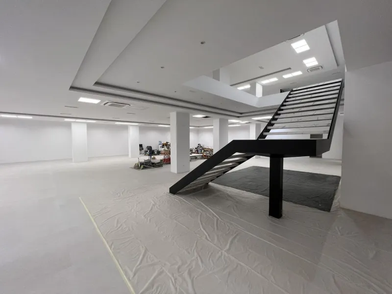 ONE OF A KIND COMMERCIAL PROPERTY INVESTOR OPPORTUNITY IN MARBELLA CITY CENTER