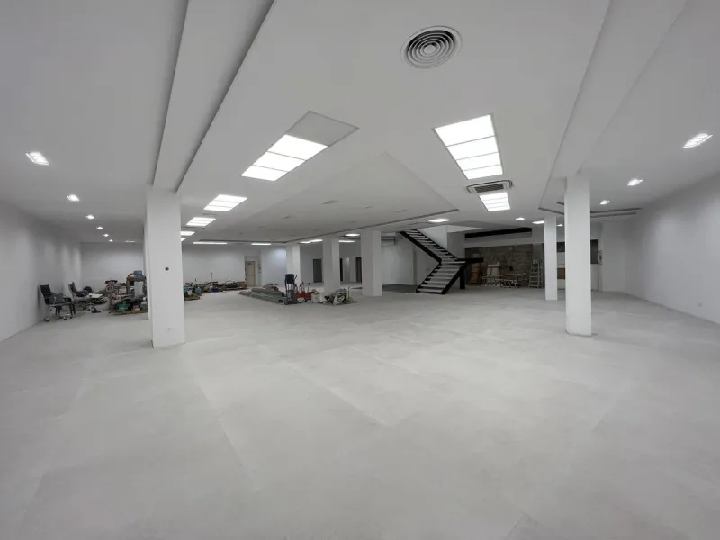 ONE OF A KIND COMMERCIAL PROPERTY INVESTOR OPPORTUNITY IN MARBELLA CITY CENTER
