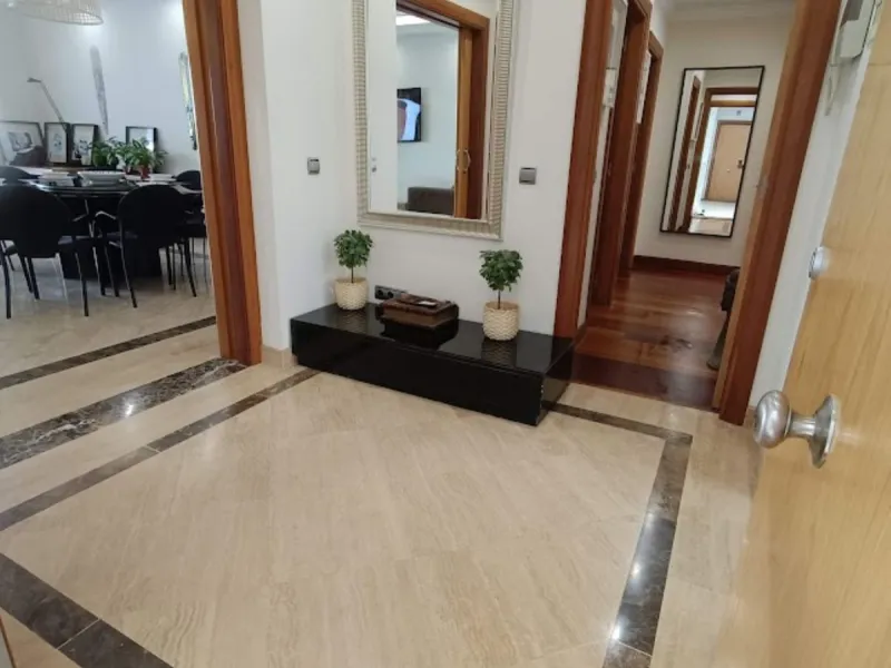 Apartment - Ground Floor Apartment в продаже в Marbella, Málaga. В доме 2 спален и 2 ванных комнат. Площадь дома 157 м²