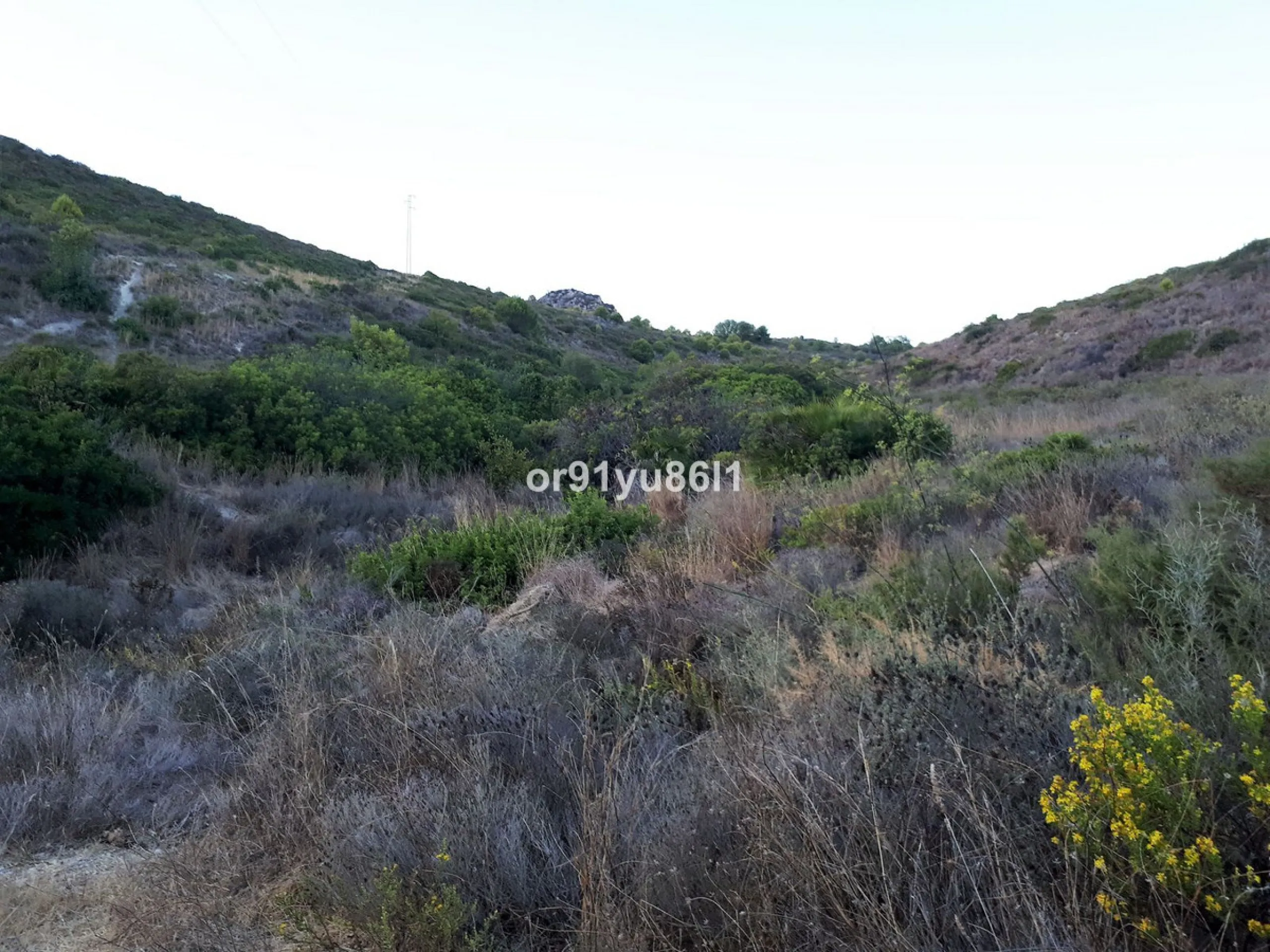 House - Finca - Cortijo в продаже в Casares, Málaga. В доме 5 спален и 4 ванных комнат. Площадь дома 370 м². Площадь участка 112000 м²