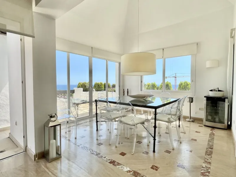 Huge last floor apartment with 360 degrees panoramic sea views