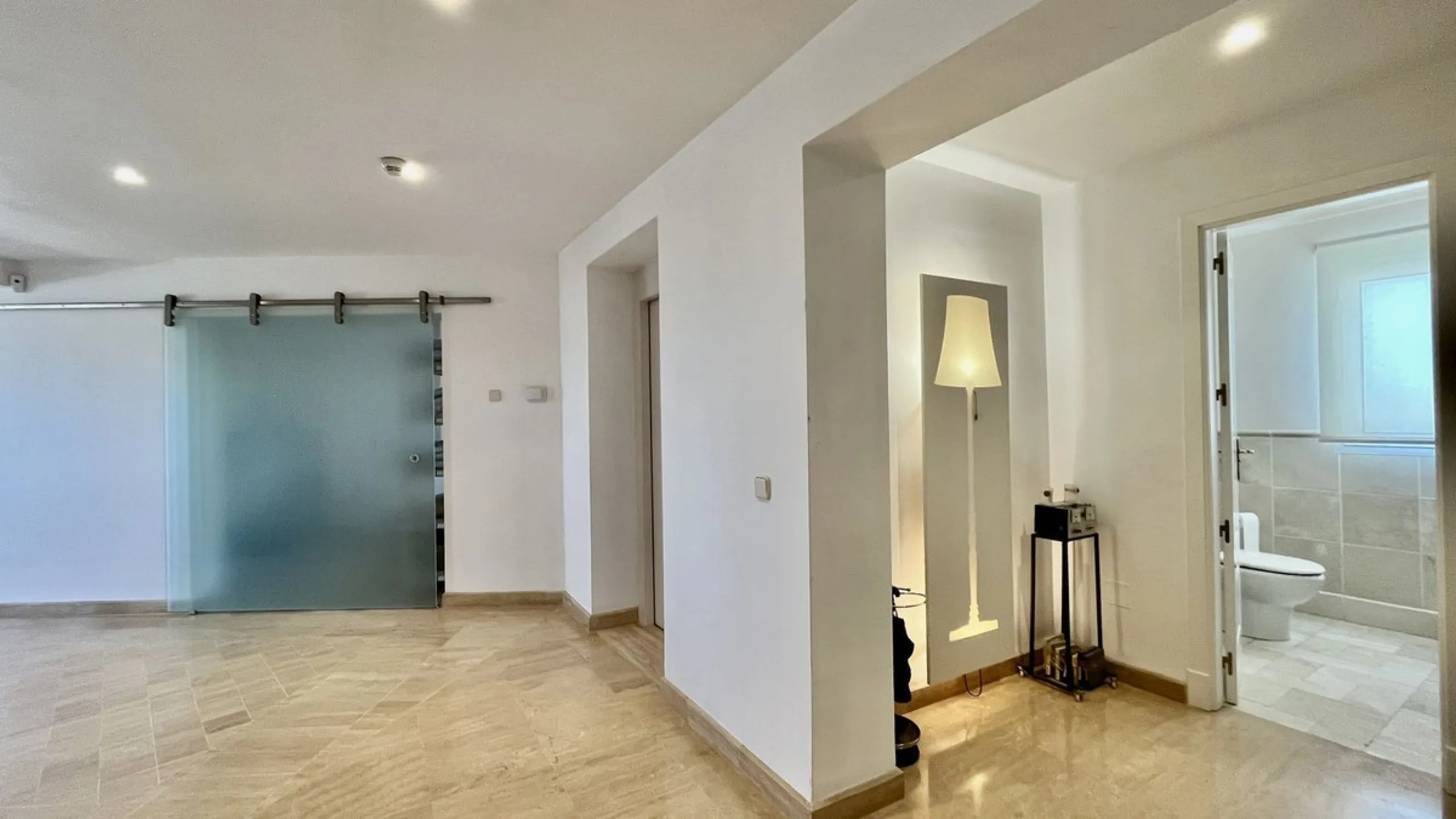 Huge last floor apartment with 360 degrees panoramic sea views